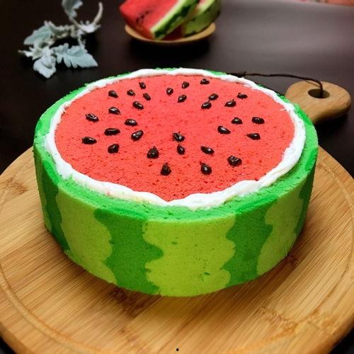 开心吃瓜吃蛋糕,开心吃瓜吃蛋糕的欢乐时光